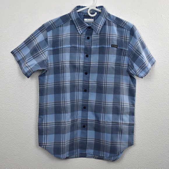 Columbia Short Sleeve Button-Down Shirt Size Medium Color Blue Plaid Gently Used - Picture 2 of 5